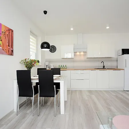 Apartament Magnolia Kolobrzeg Exterior photo