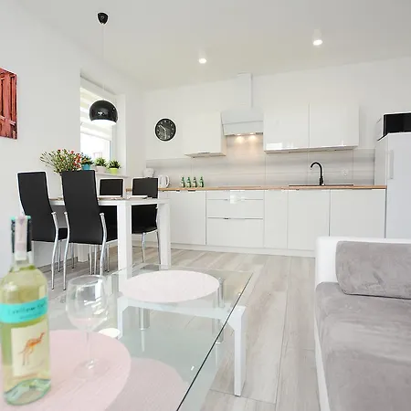 Apartament Magnolia Kolobrzeg Exterior photo